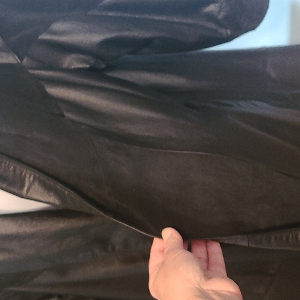 Like New Leather Trench Coat - Picture 4 of 11